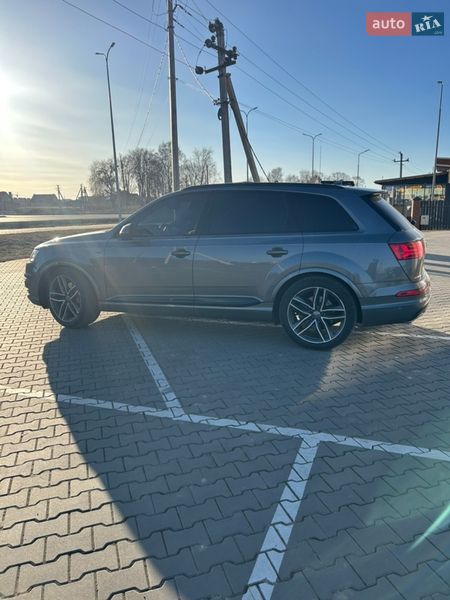 Внедорожник / Кроссовер Audi Q7 2015 в Луцке