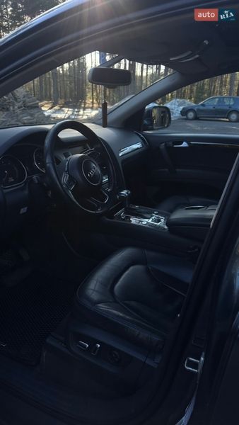 Позашляховик / Кросовер Audi Q7 2012 в Маневичах