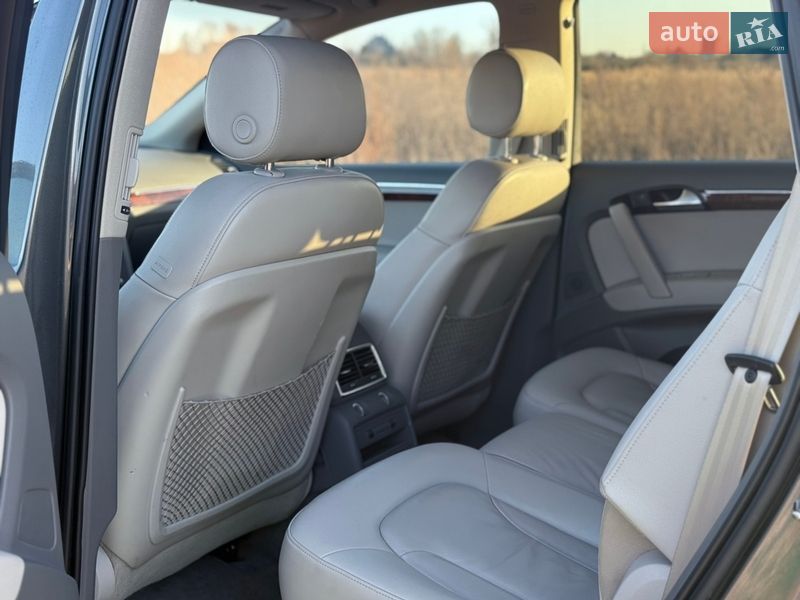 Внедорожник / Кроссовер Audi Q7 2013 в Ровно