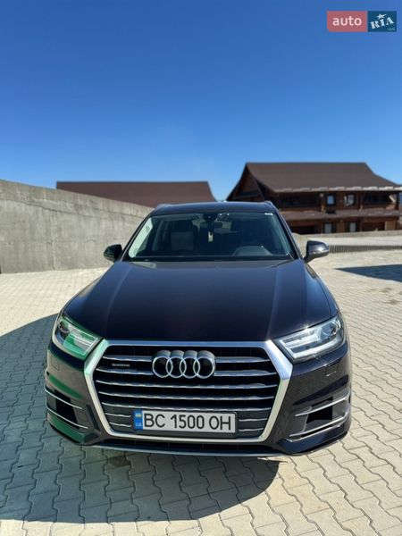 Позашляховик / Кросовер Audi Q7 2018 в Новояворівську