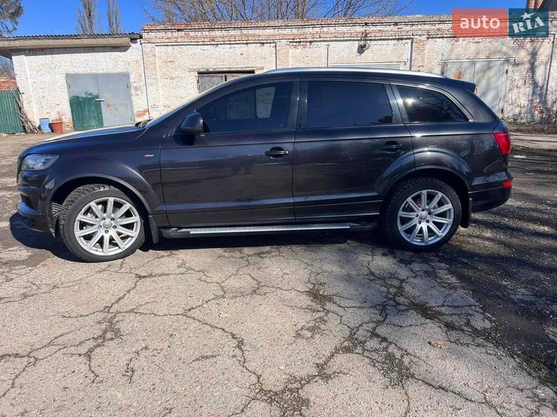 Позашляховик / Кросовер Audi Q7 2011 в Жашківу
