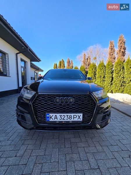 Внедорожник / Кроссовер Audi Q7 2016 в Киеве