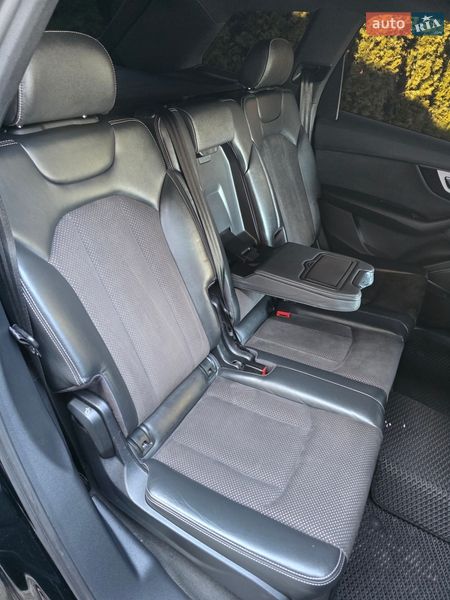 Внедорожник / Кроссовер Audi Q7 2016 в Киеве