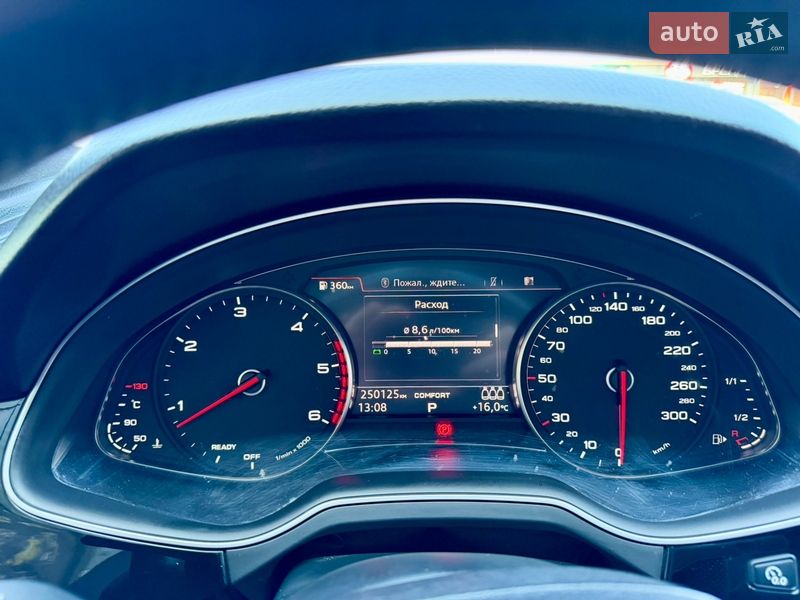 Позашляховик / Кросовер Audi Q7 2015 в Виноградові