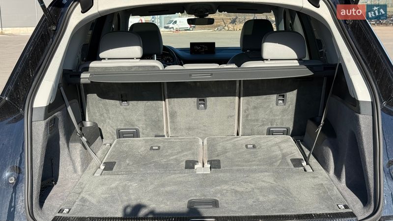 Внедорожник / Кроссовер Audi Q7 2016 в Киеве