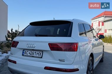 Позашляховик / Кросовер Audi Q7 2016 в Луцьку