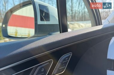 Позашляховик / Кросовер Audi Q7 2016 в Луцьку