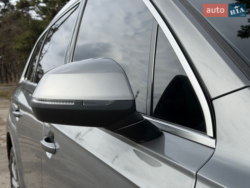 Позашляховик / Кросовер Audi Q7 2016 в Охтирці