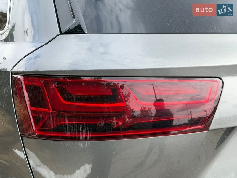 Позашляховик / Кросовер Audi Q7 2016 в Охтирці