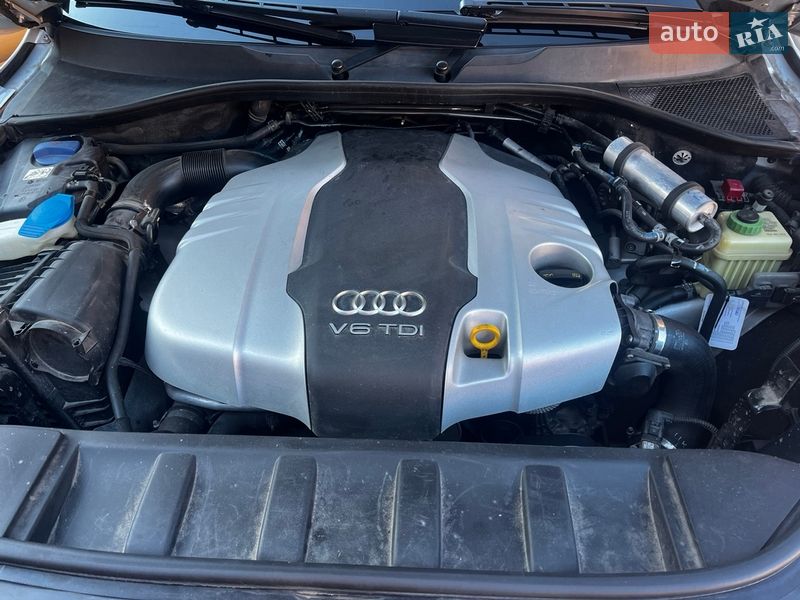 Внедорожник / Кроссовер Audi Q7 2014 в Липовце