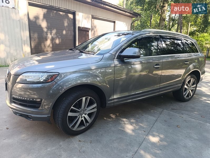 Позашляховик / Кросовер Audi Q7 2015 в Києві