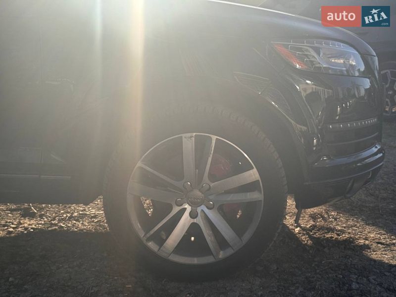 Внедорожник / Кроссовер Audi Q7 2014 в Киеве
