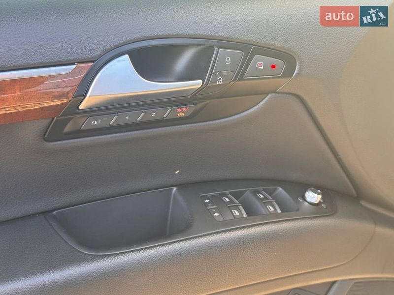 Внедорожник / Кроссовер Audi Q7 2014 в Киеве