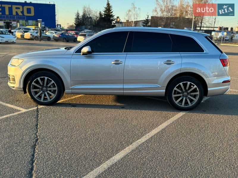 Позашляховик / Кросовер Audi Q7 2017 в Житомирі