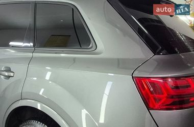 Позашляховик / Кросовер Audi Q7 2017 в Дніпрі