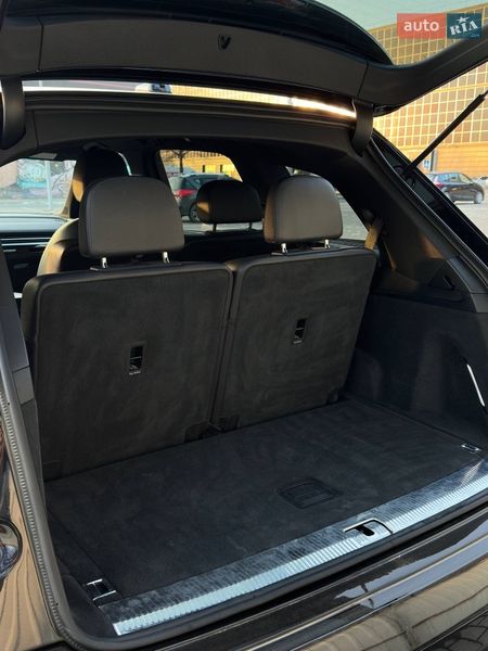 Внедорожник / Кроссовер Audi Q7 2017 в Луцке