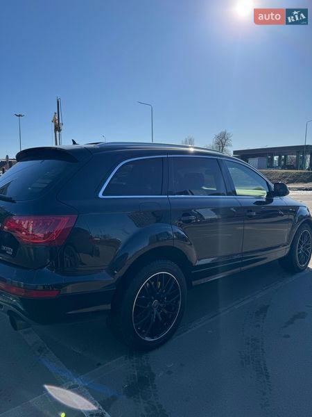 Внедорожник / Кроссовер Audi Q7 2010 в Хусте