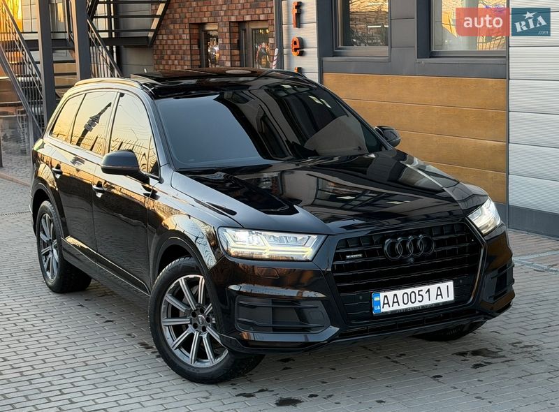 Внедорожник / Кроссовер Audi Q7 2017 в Белой Церкви