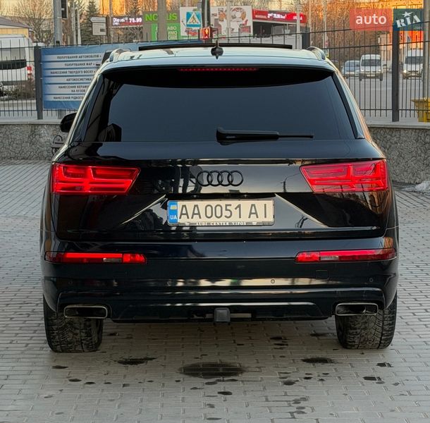 Внедорожник / Кроссовер Audi Q7 2017 в Белой Церкви