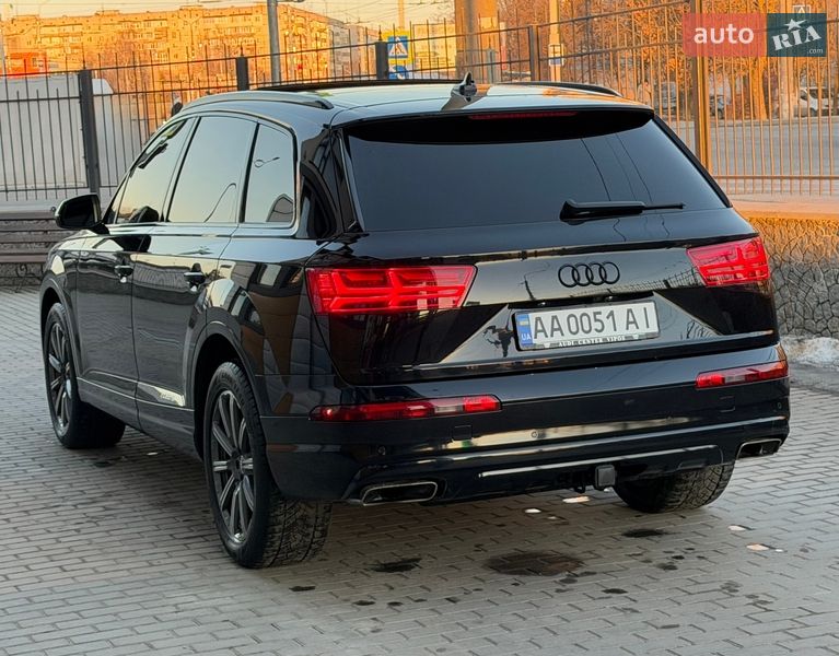 Внедорожник / Кроссовер Audi Q7 2017 в Белой Церкви