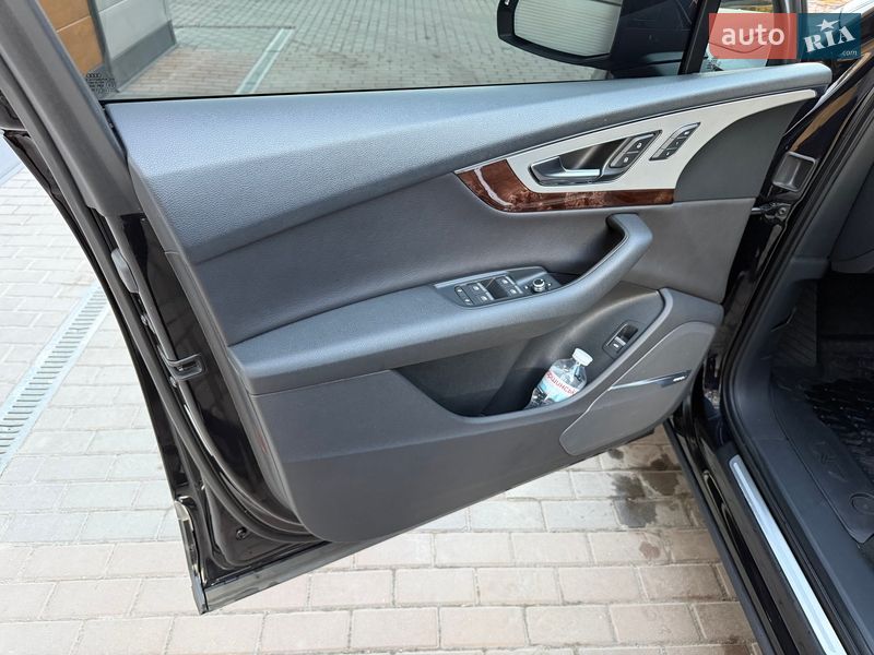 Внедорожник / Кроссовер Audi Q7 2017 в Белой Церкви