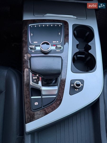 Внедорожник / Кроссовер Audi Q7 2017 в Белой Церкви