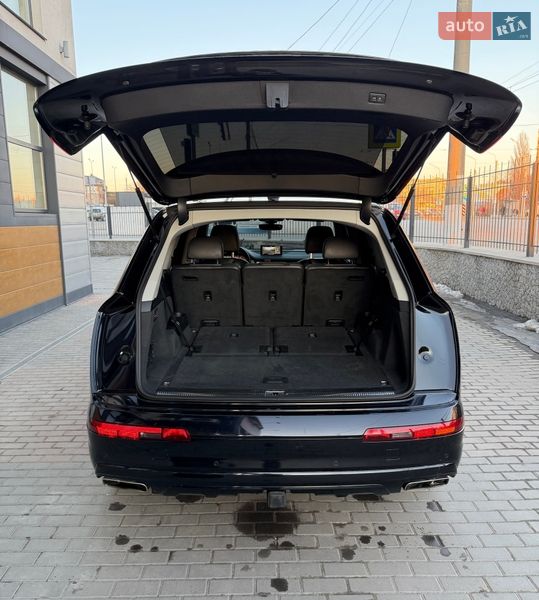 Внедорожник / Кроссовер Audi Q7 2017 в Белой Церкви