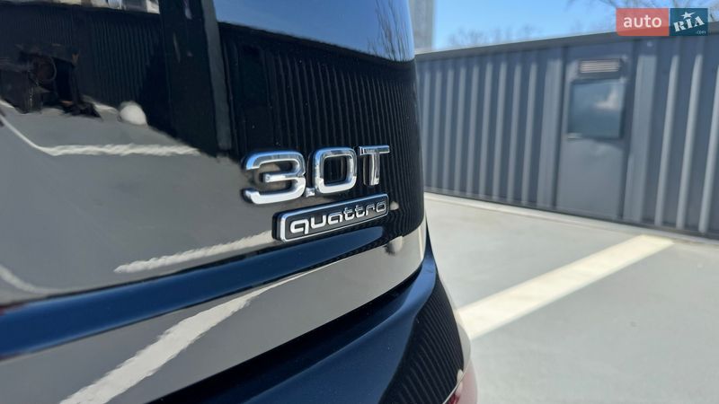 Внедорожник / Кроссовер Audi Q7 2017 в Киеве