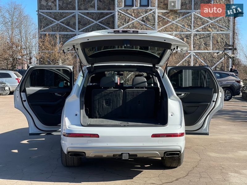Внедорожник / Кроссовер Audi Q7 2018 в Ивано-Франковске