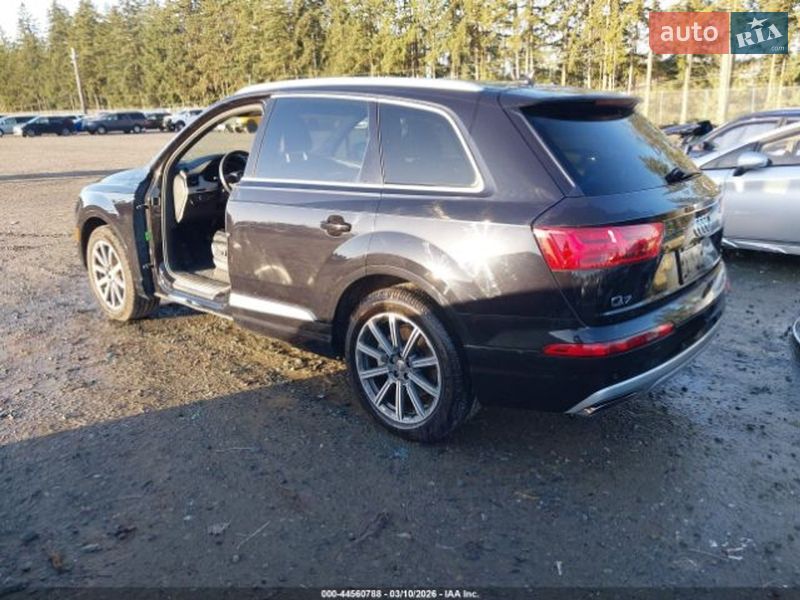 Позашляховик / Кросовер Audi Q7 2017 в Львові