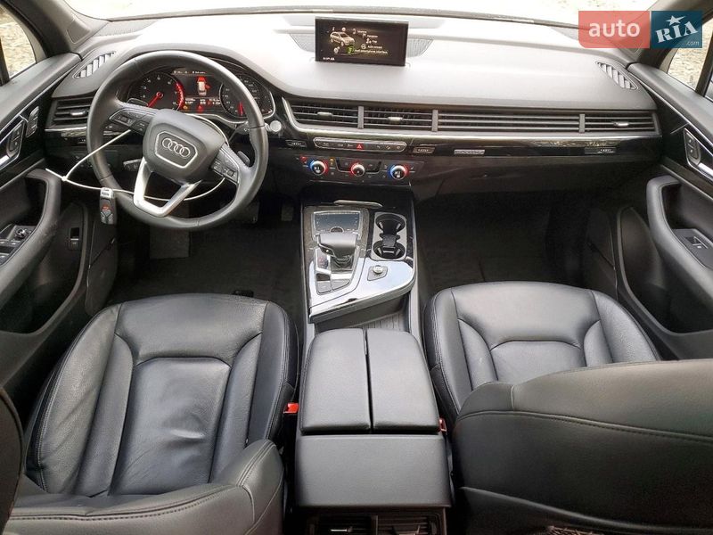 Позашляховик / Кросовер Audi Q7 2018 в Львові