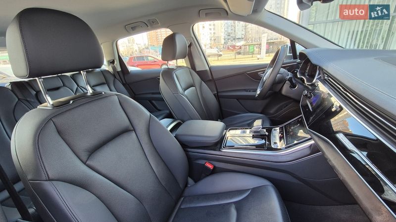 Внедорожник / Кроссовер Audi Q7 2023 в Киеве
