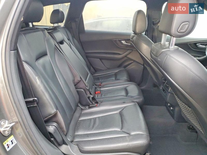 Позашляховик / Кросовер Audi Q7 2019 в Львові