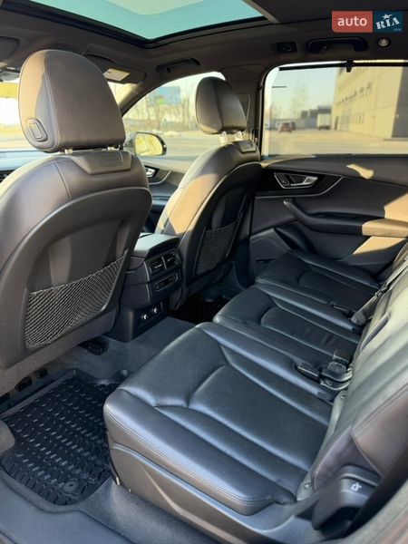Позашляховик / Кросовер Audi Q7 2017 в Києві фото 17 Позашляховик / Кросовер Audi Q7 2017 в Києві