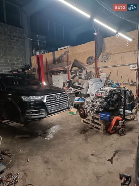 Позашляховик / Кросовер Audi Q7 2017 в Києві фото 29 Позашляховик / Кросовер Audi Q7 2017 в Києві