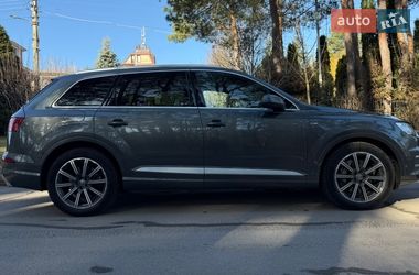 Внедорожник / Кроссовер Audi Q7 2017 в Киеве