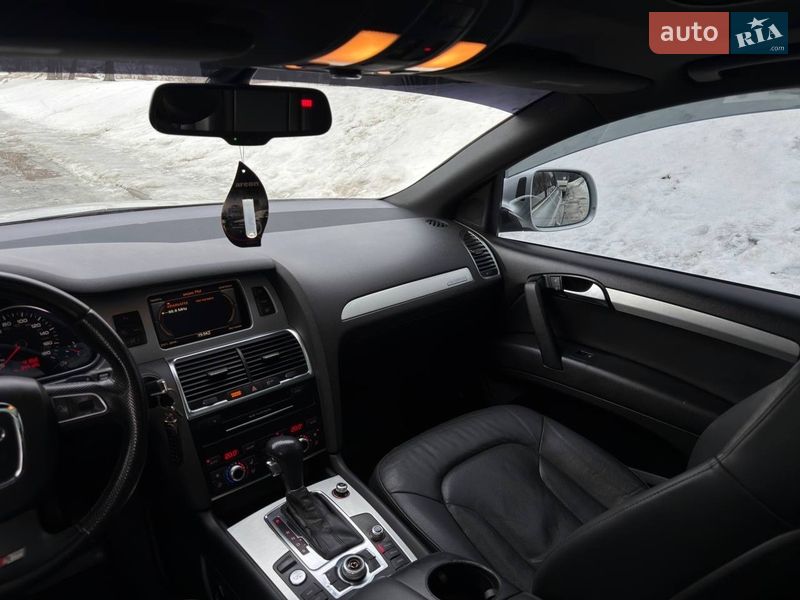 Внедорожник / Кроссовер Audi Q7 2010 в Киеве