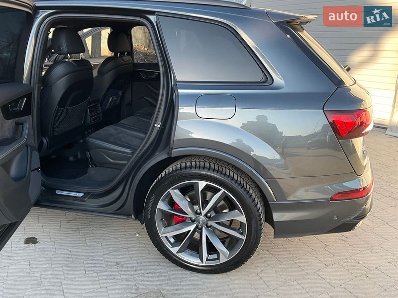 Внедорожник / Кроссовер Audi Q7 2020 в Тернополе