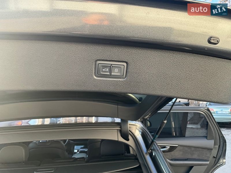 Внедорожник / Кроссовер Audi Q7 2020 в Тернополе