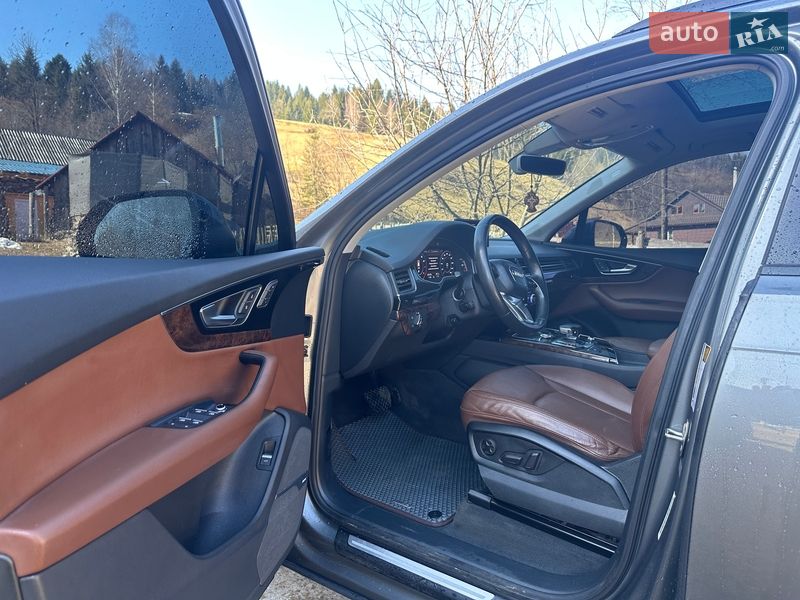 Внедорожник / Кроссовер Audi Q7 2016 в Межгорье