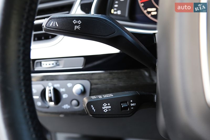 Внедорожник / Кроссовер Audi Q7 2015 в Киеве