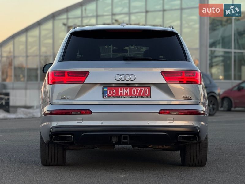 Позашляховик / Кросовер Audi Q7 2017 в Києві