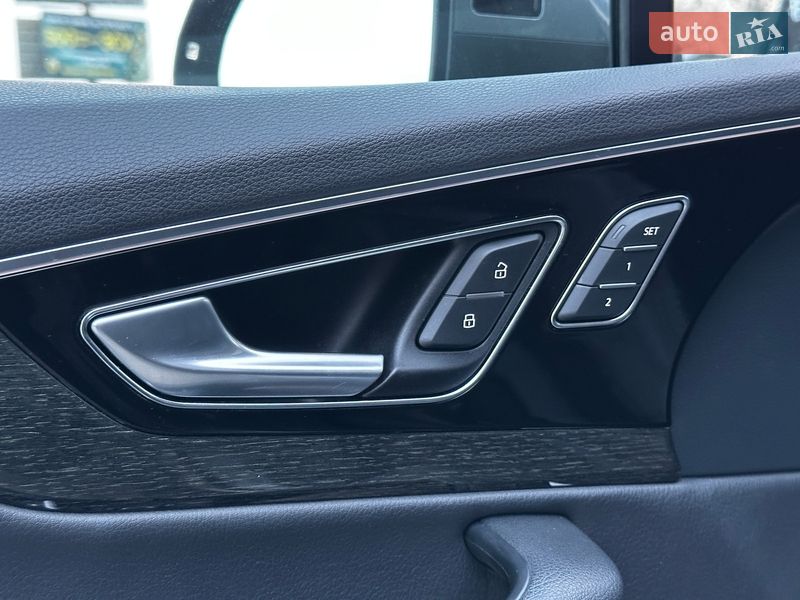 Позашляховик / Кросовер Audi Q7 2019 в Львові