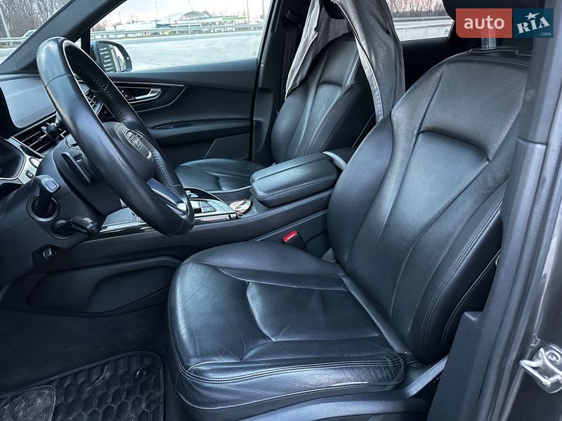 Позашляховик / Кросовер Audi Q7 2019 в Львові