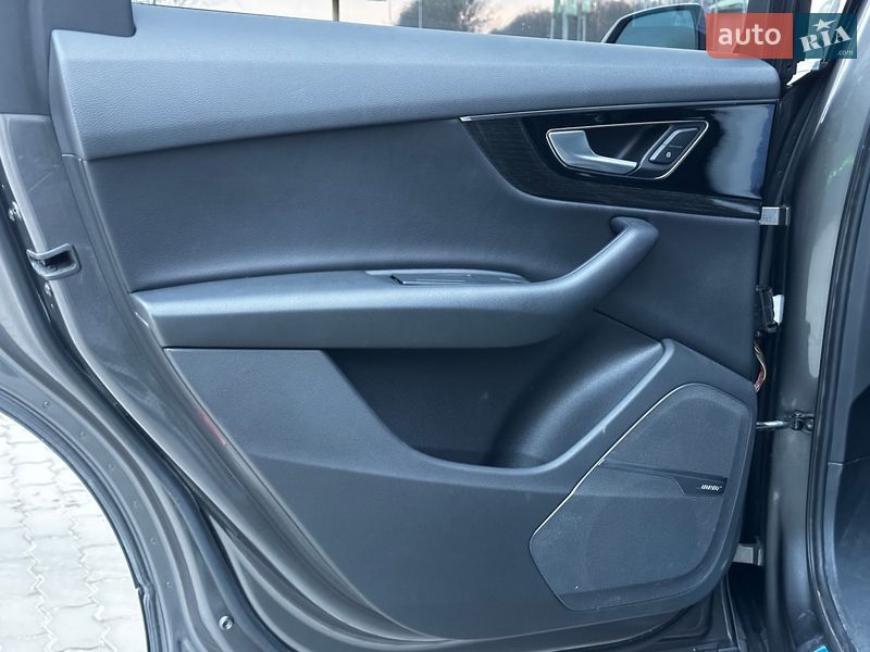 Позашляховик / Кросовер Audi Q7 2019 в Львові