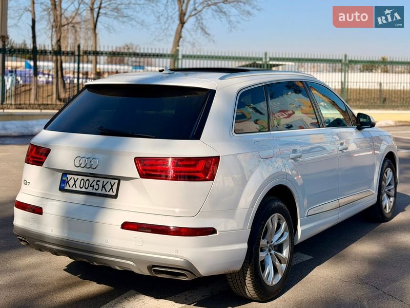Внедорожник / Кроссовер Audi Q7 2018 в Харькове