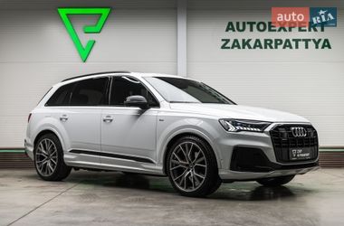 Позашляховик / Кросовер Audi Q7 2021 в Мукачевому