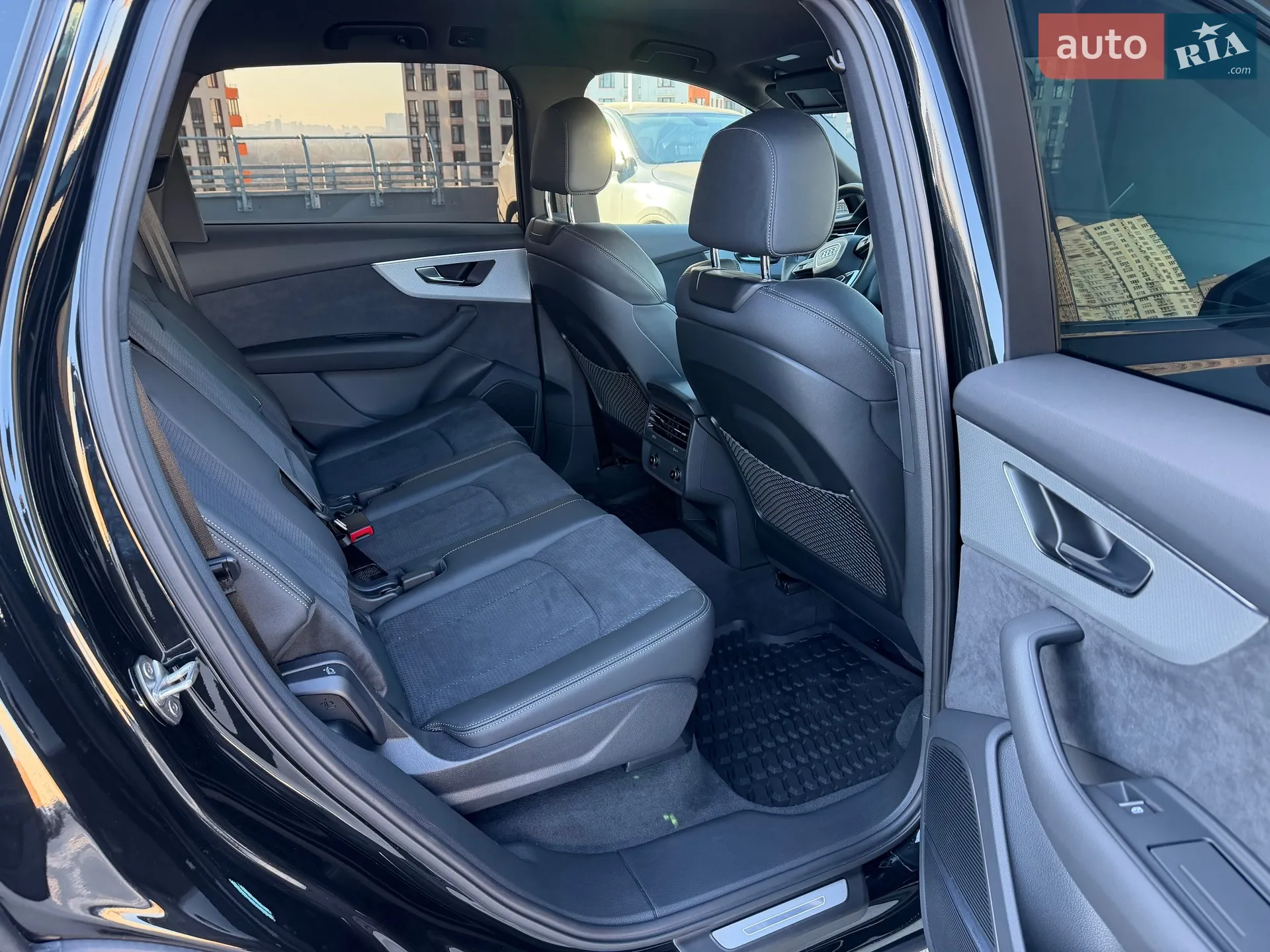 2025 Audi Q7 - мініатюра 56