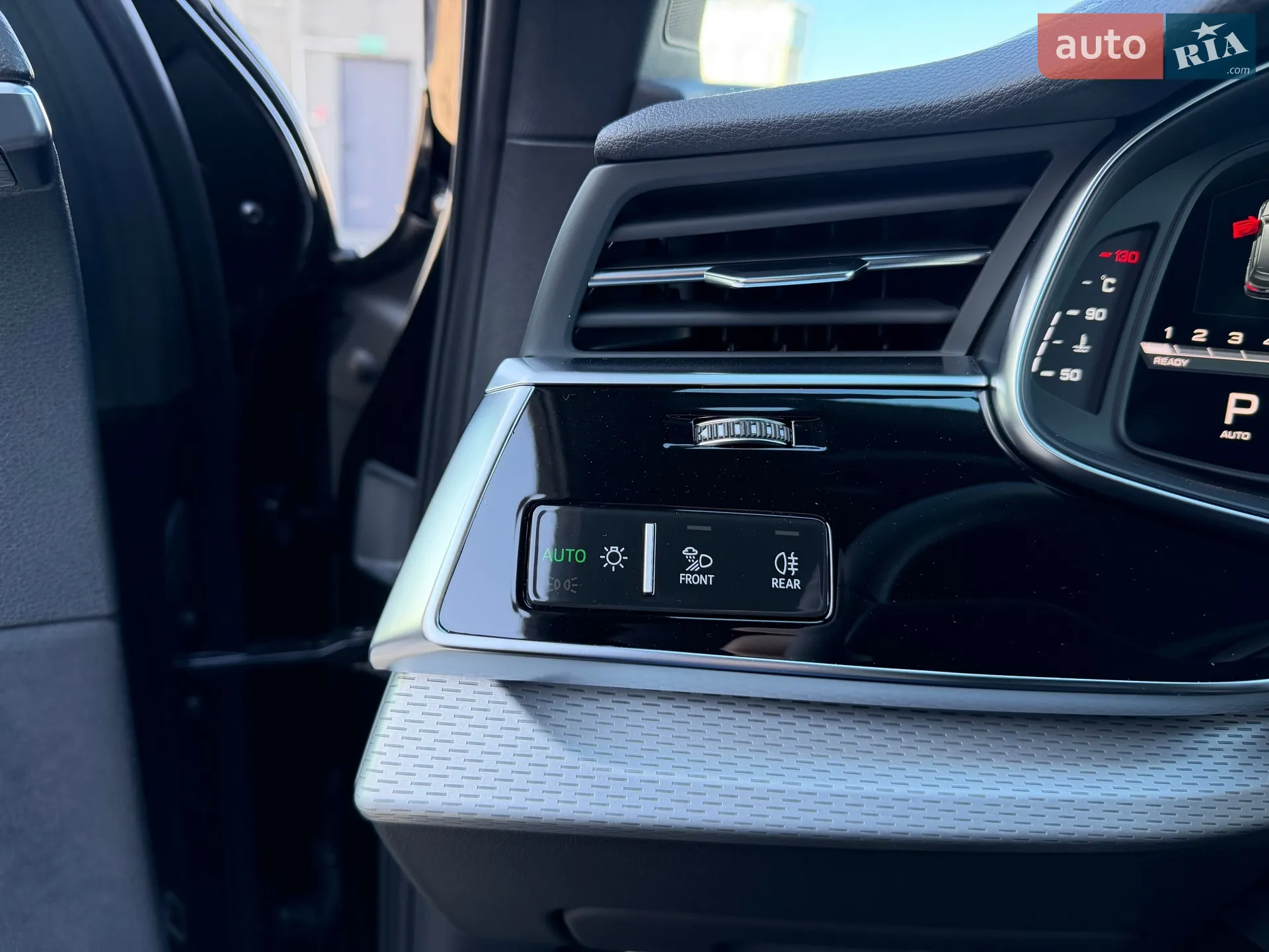 2025 Audi Q7 - мініатюра 72