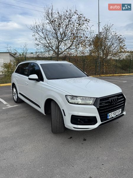 Внедорожник / Кроссовер Audi Q7 2018 в Ужгороде